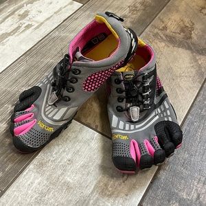 Vibram Fivefingers Sport Shoes